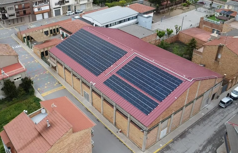 Fotovoltaica en Pavelló (67kW)